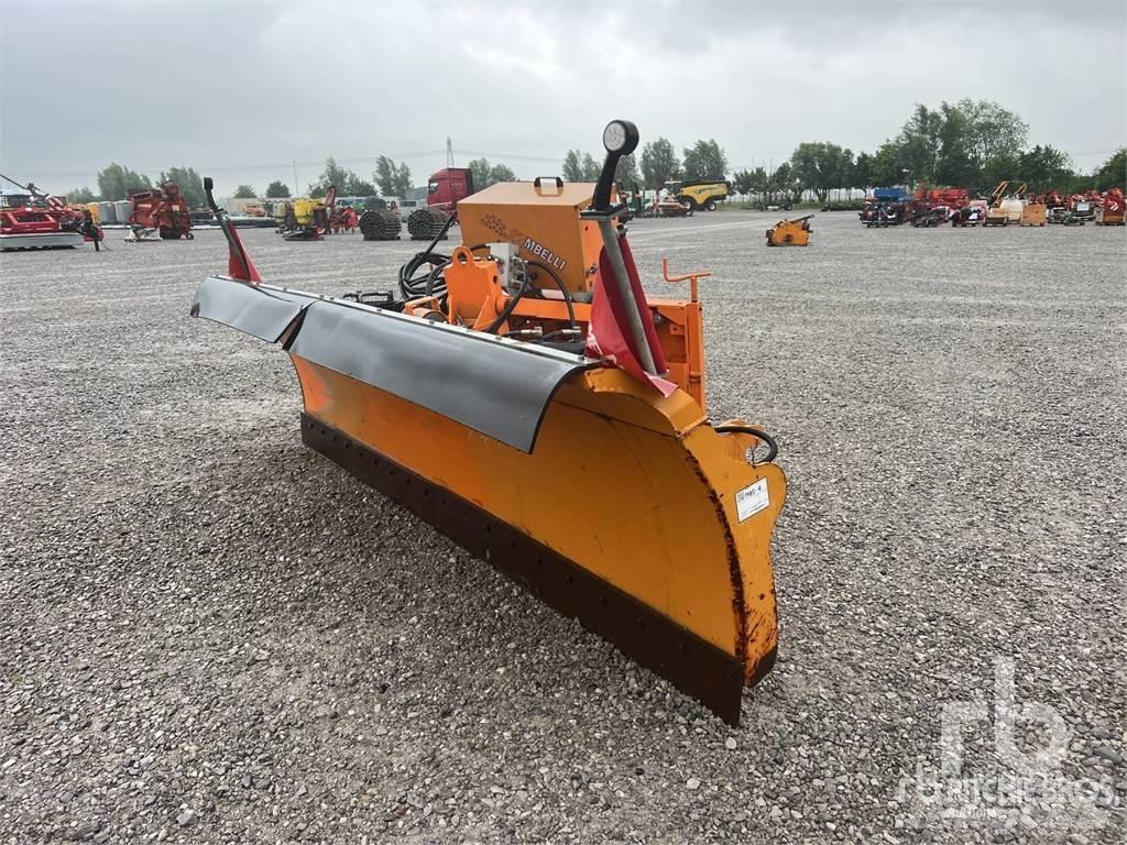  BOMBELLI AI-32 Kita kelių ir sniego technika