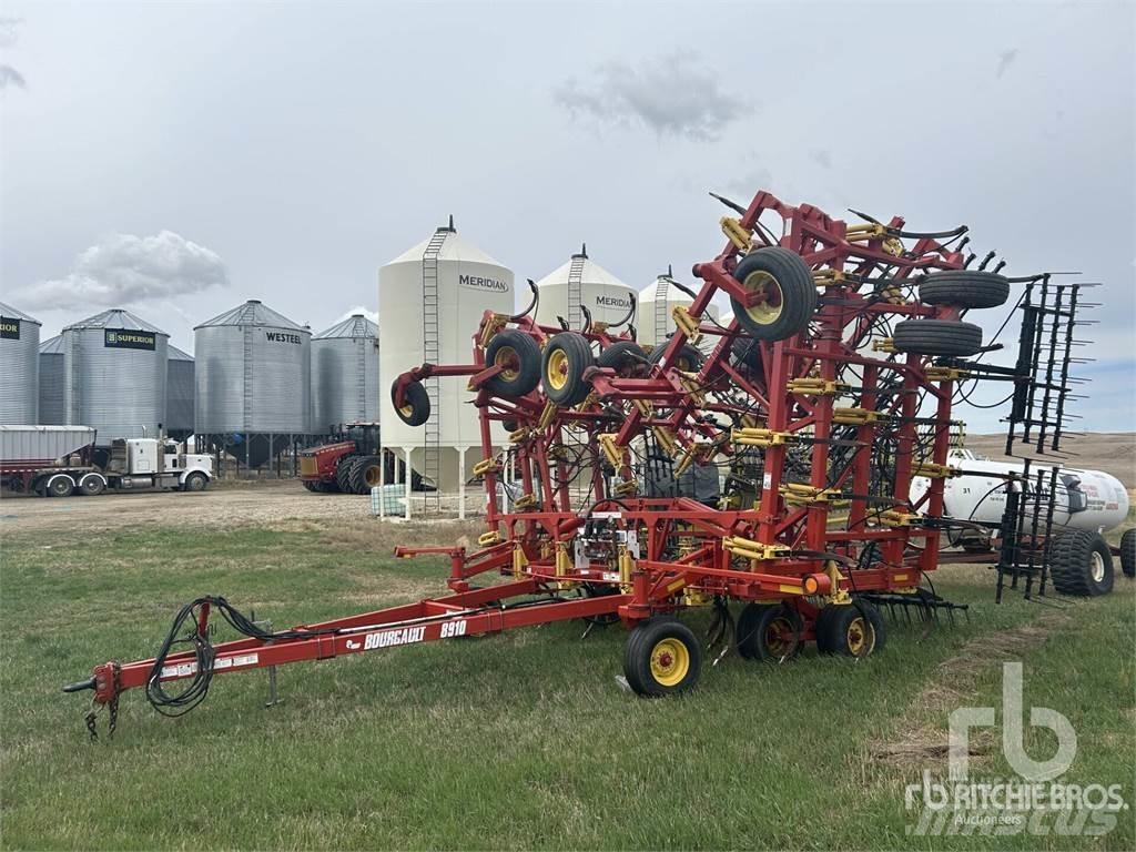Bourgault 8910 Kultivatoriai