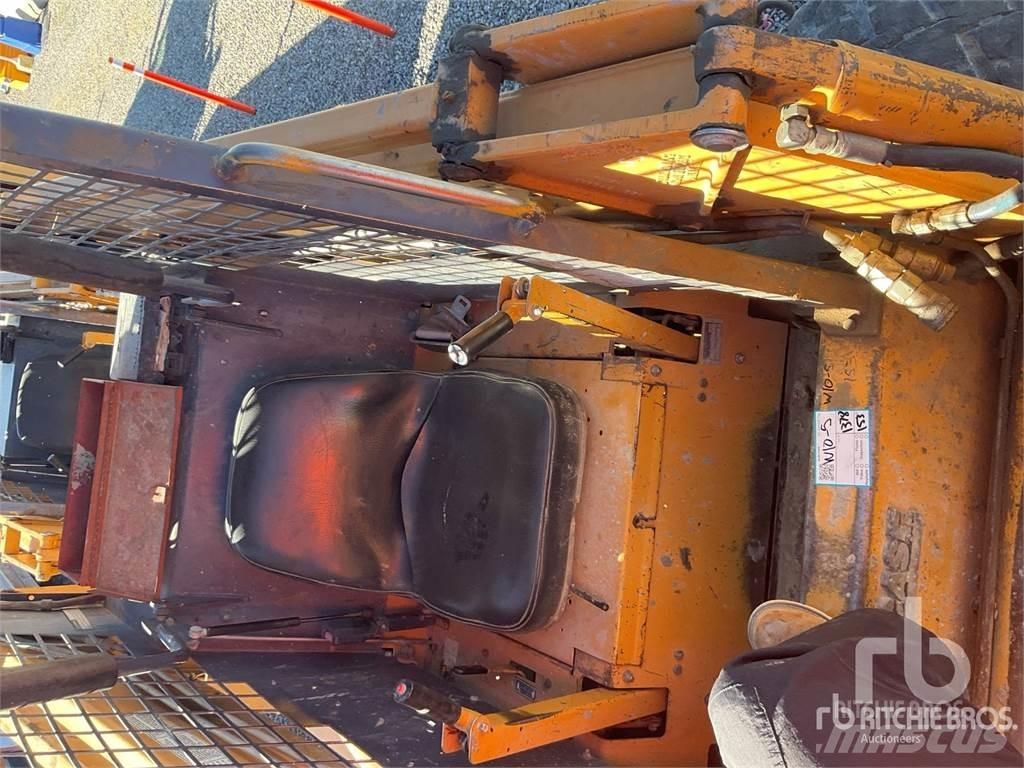 CASE 1845C Krautuvai su šoniniu pasukimu