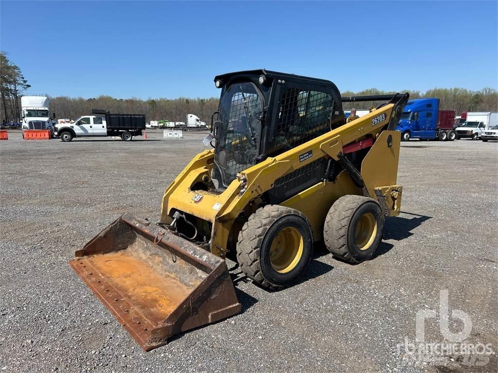 CAT 262D3 Krautuvai su šoniniu pasukimu