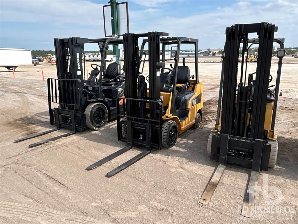 CAT 2C5000 Dyzeliniai krautuvai