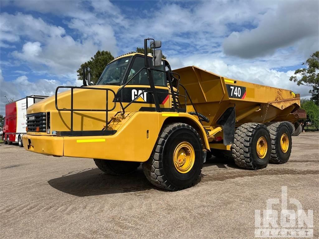 CAT 740 Karjeriniai savivarčiai