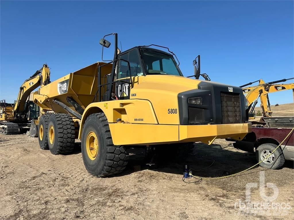 CAT 740B Karjeriniai savivarčiai