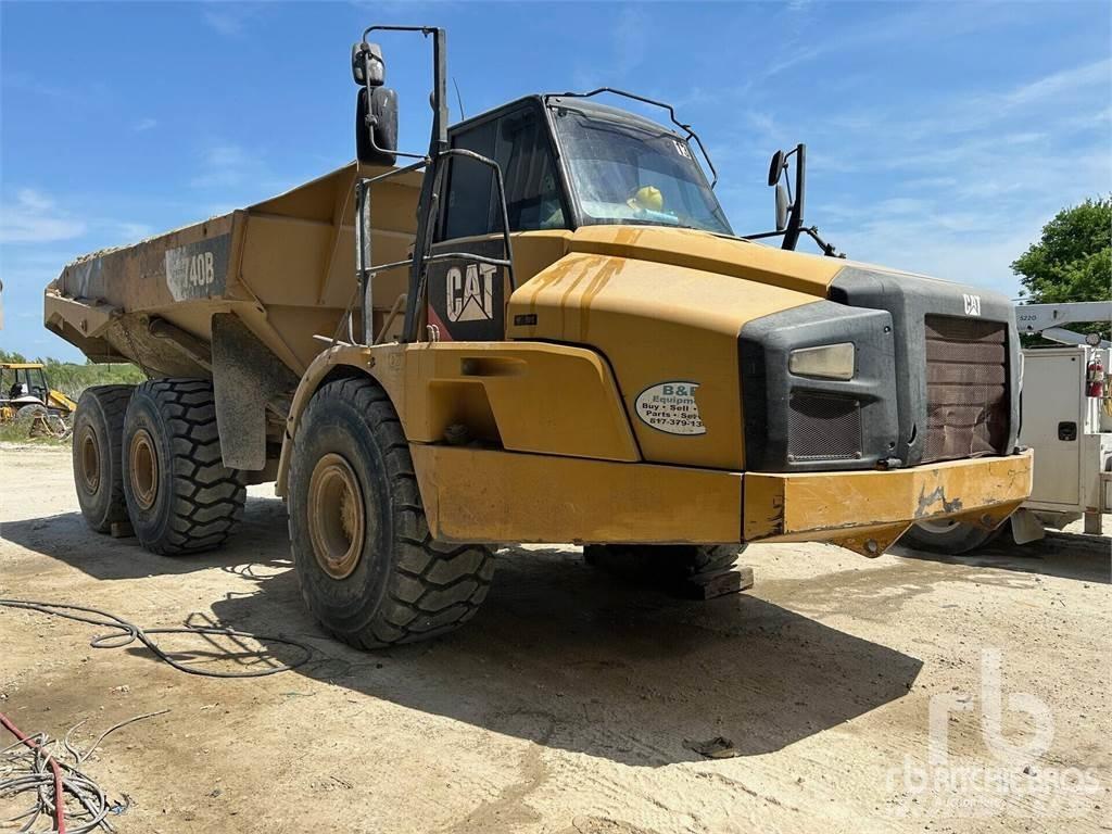 CAT 740B Karjeriniai savivarčiai