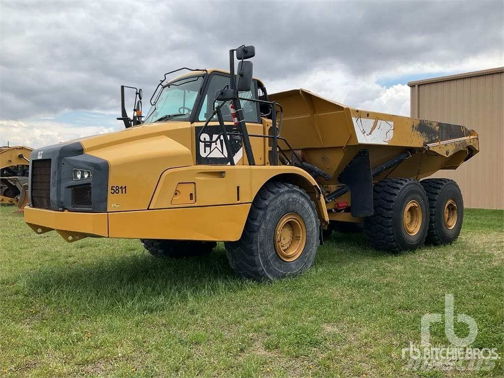 CAT 740B Karjeriniai savivarčiai