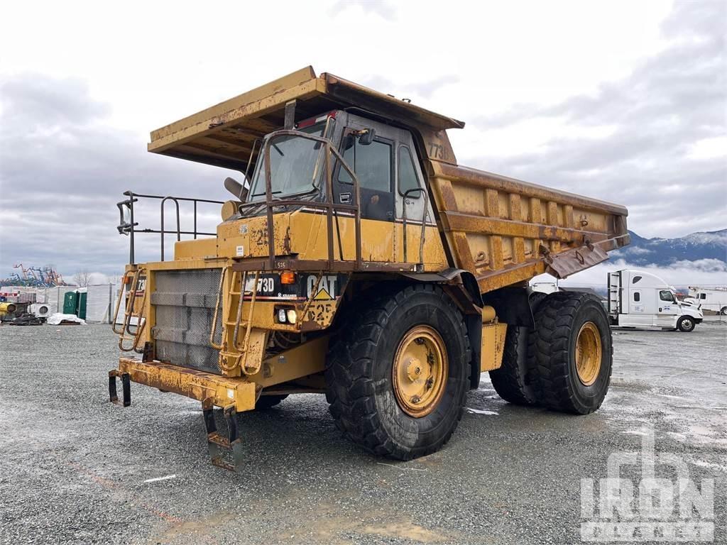 CAT 773D Atliekų išvežimo technika