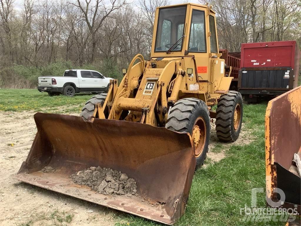 CAT 920 Naudoti ratiniai krautuvai