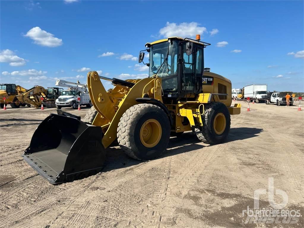 CAT 926M Naudoti ratiniai krautuvai