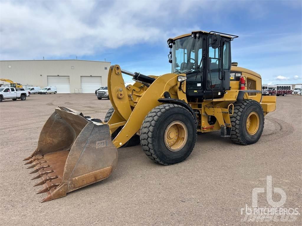 CAT 938M Naudoti ratiniai krautuvai