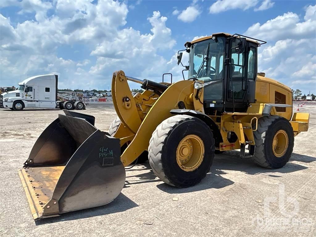 CAT 938M Naudoti ratiniai krautuvai