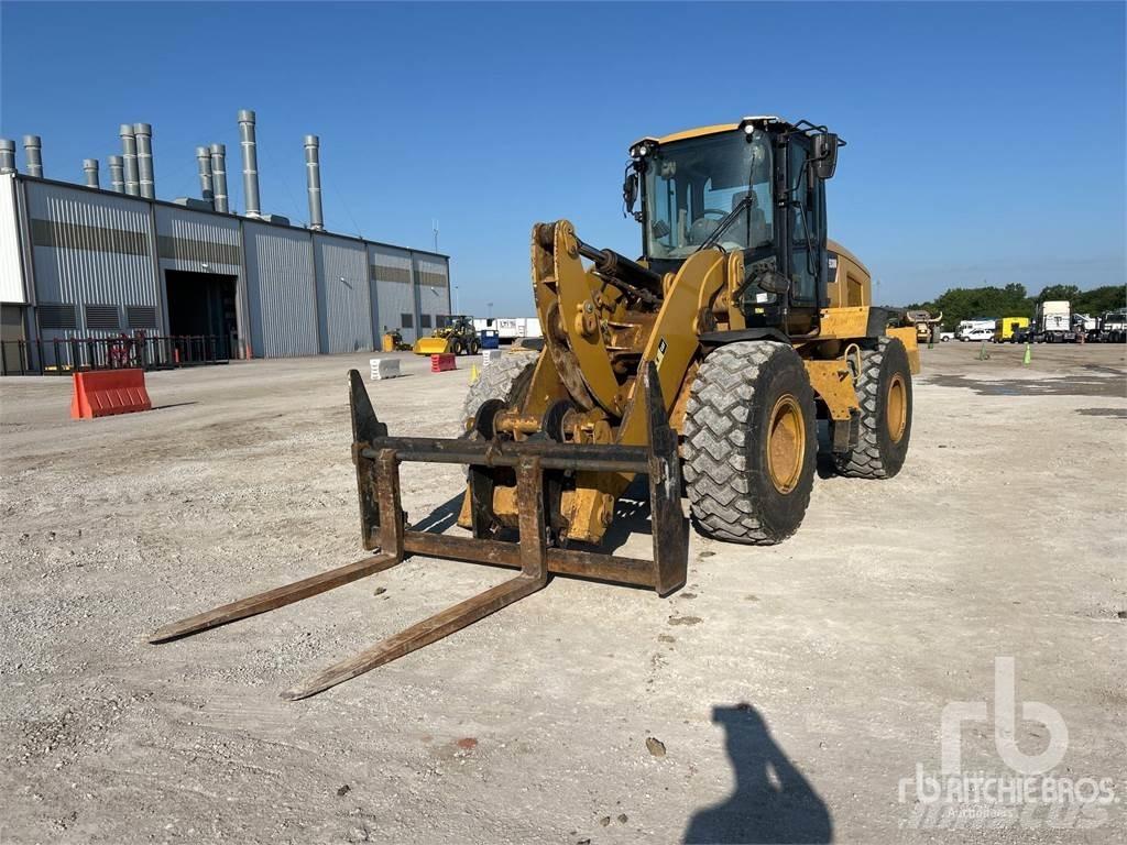 CAT 938M Naudoti ratiniai krautuvai