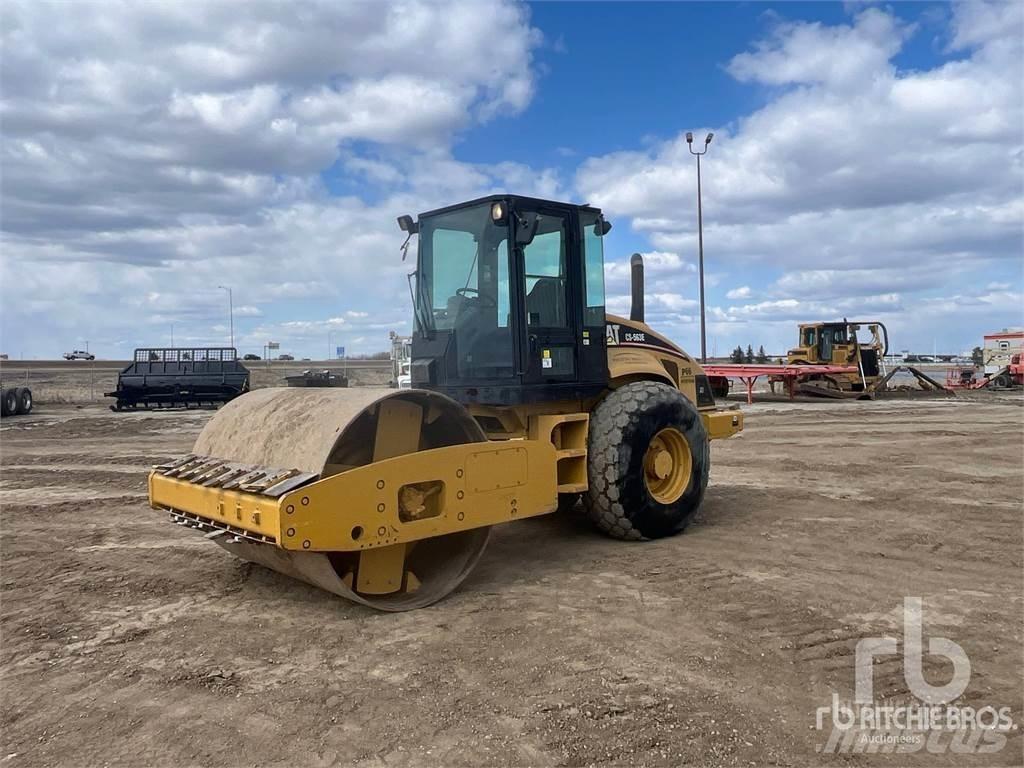 CAT CS563E Gruntiniai volai