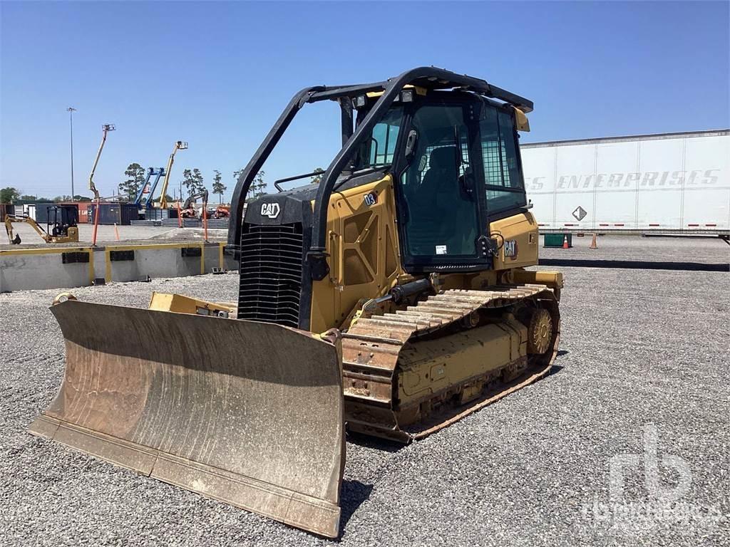 CAT D3 Vikšriniai buldozeriai