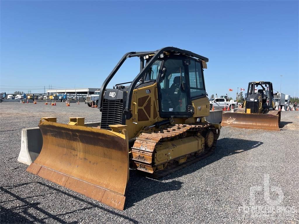 CAT D3 Vikšriniai buldozeriai