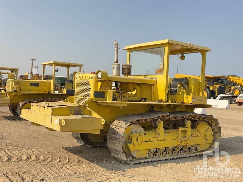 CAT D6C vamzdžių klotuvų buldozeriai