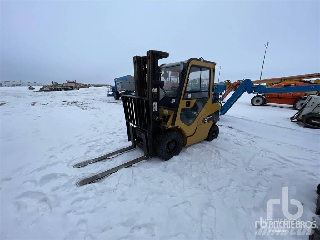 CAT P5000 Dyzeliniai krautuvai