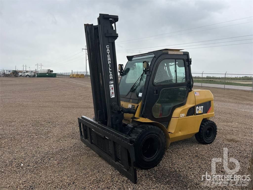 CAT PD12000 Dyzeliniai krautuvai