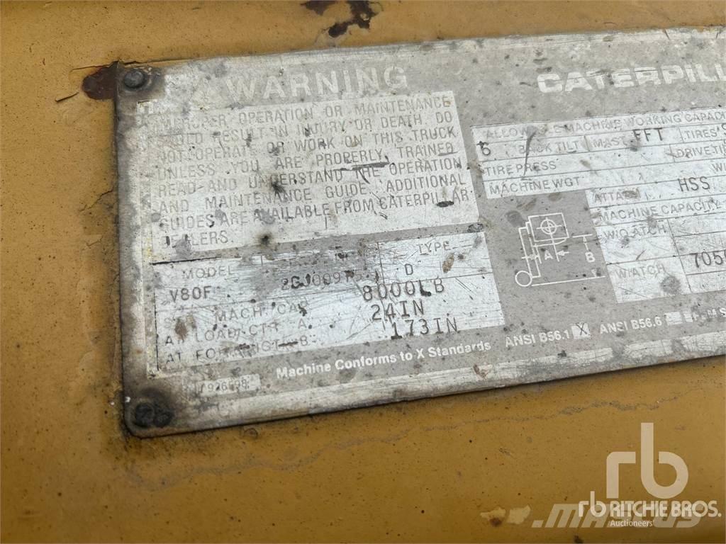 CAT V80F Dyzeliniai krautuvai