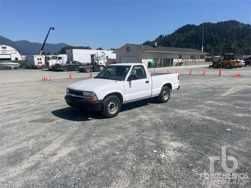 Chevrolet S10 Pikapai / Bortiniai sunkvežimiai