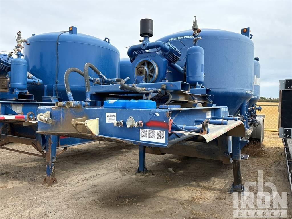 Clark 14 ft T/A Cisternos - priekabos