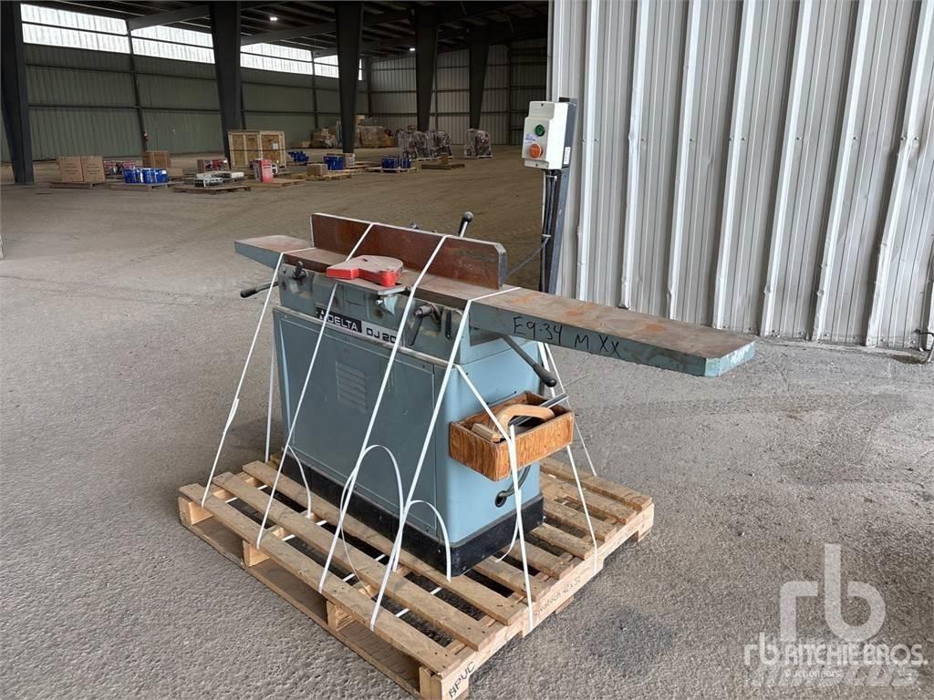 Delta CJ20 vamzdžių klotuvų buldozeriai