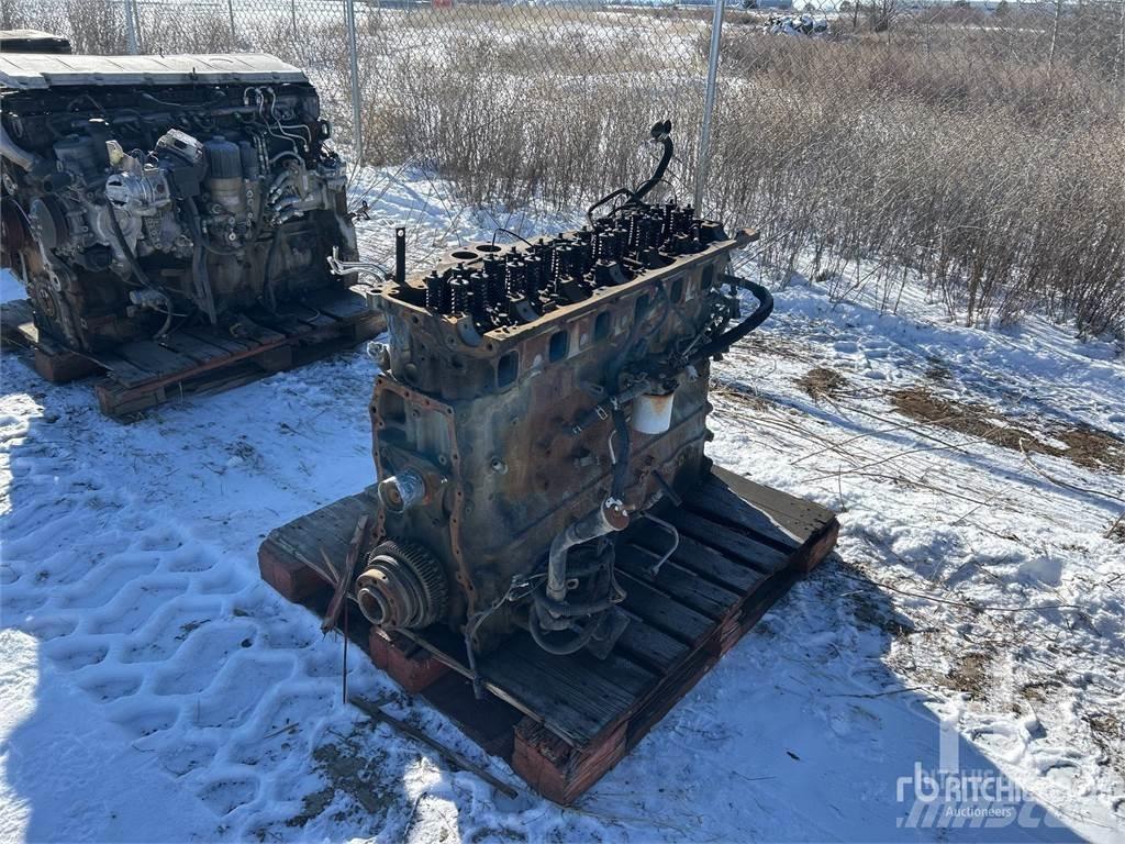 Detroit DD15 Varikliai