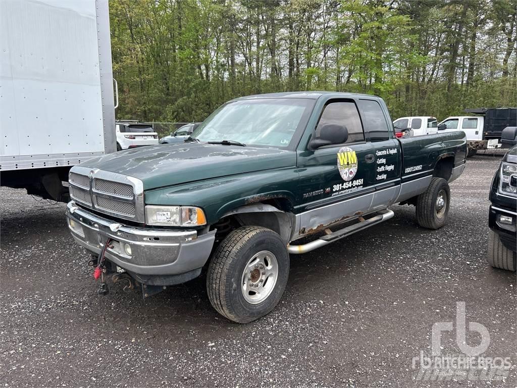 Dodge RAM 2500 Pikapai / Bortiniai sunkvežimiai