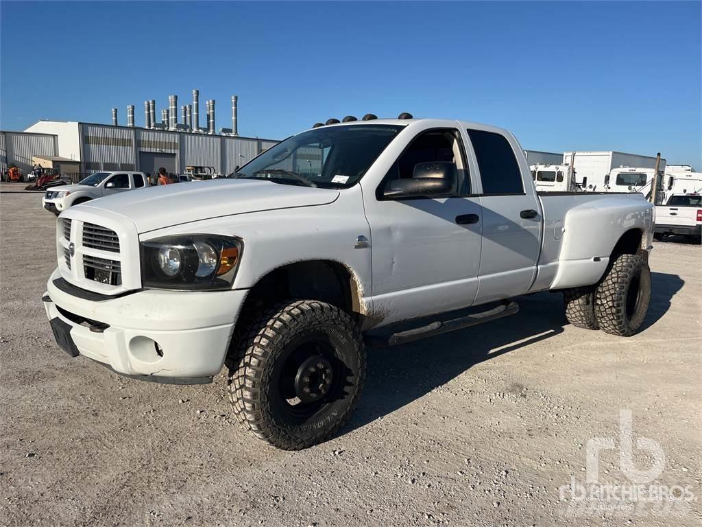 Dodge RAM 3500 Pikapai / Bortiniai sunkvežimiai
