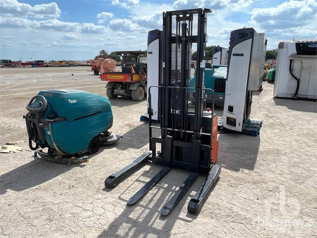 Doosan BWS17S-7 Elektriniai šakiniai krautuvai