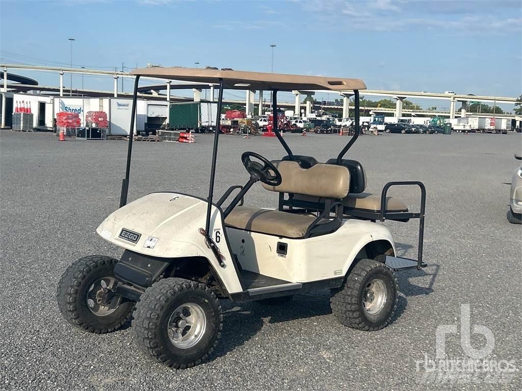 E-Z-GO Electric Golfo vežimėliai