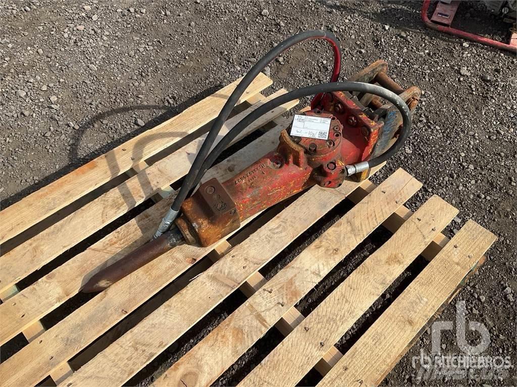Epiroc SB102 Hidrauliniai kūjai / Trupintuvai