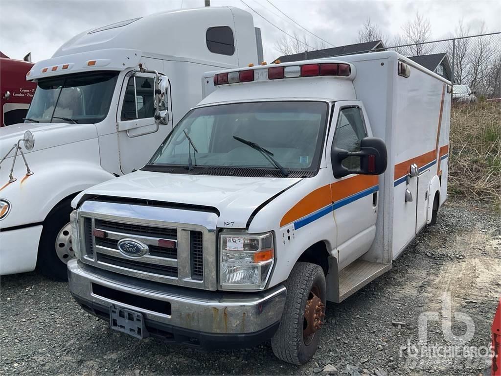 Ford E-350 Greitosios pagalbos automobilis