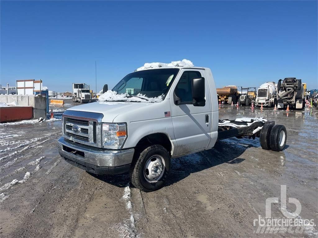 Ford E450 Važiuoklė su kabina