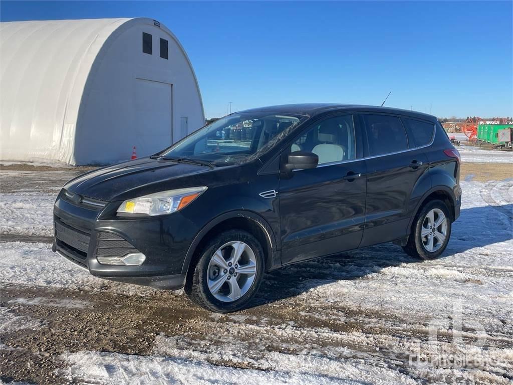 Ford ESCAPE Pikapai / Bortiniai sunkvežimiai