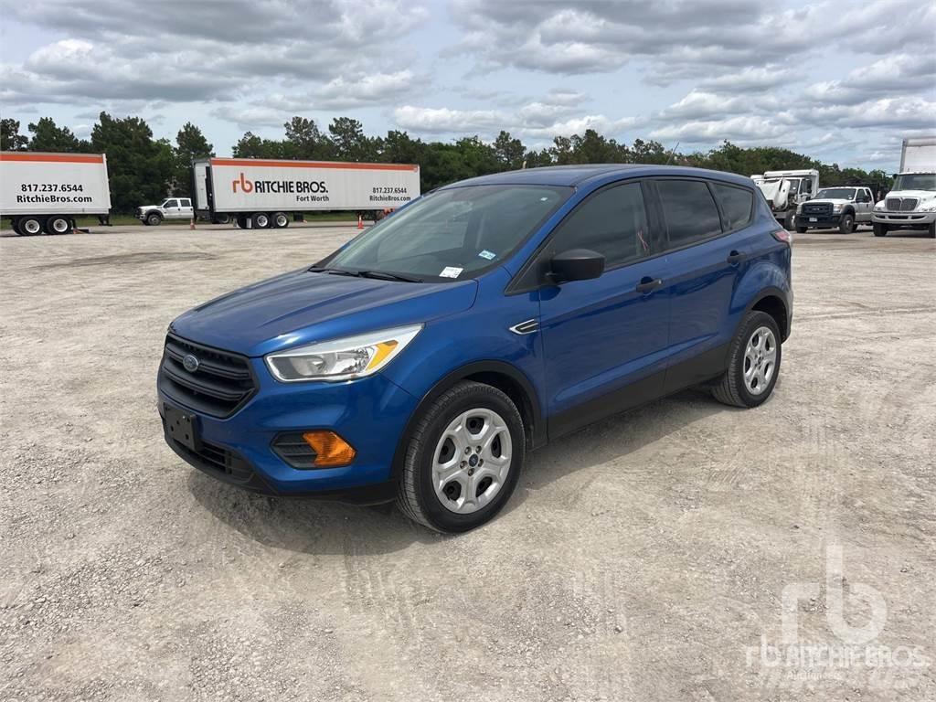 Ford ESCAPE S Pikapai / Bortiniai sunkvežimiai