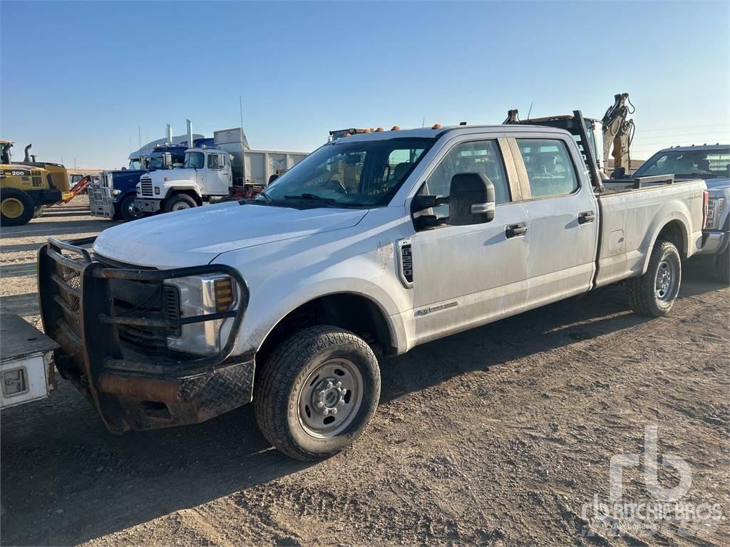 Ford F-250 Pikapai / Bortiniai sunkvežimiai