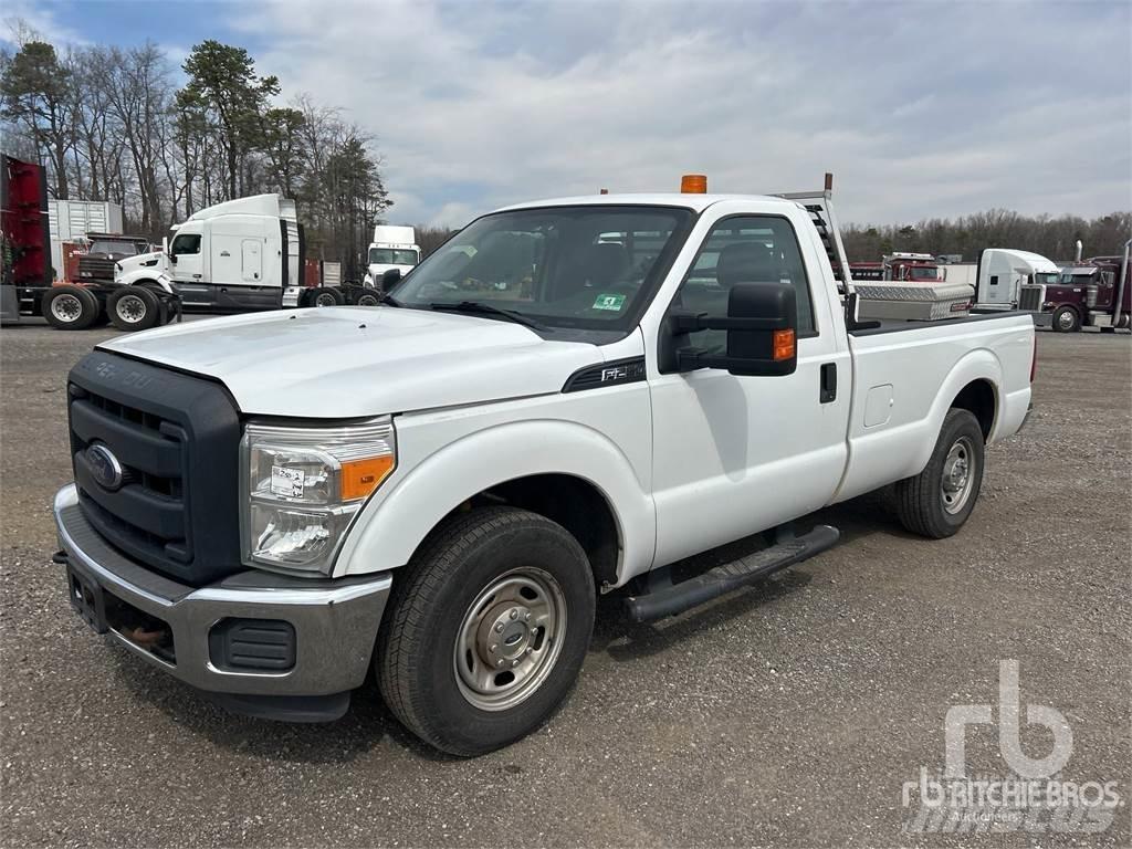 Ford F-250 Pikapai / Bortiniai sunkvežimiai