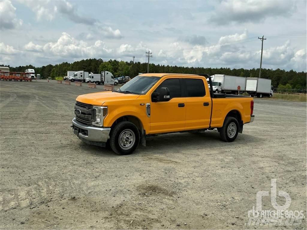 Ford F-250 Pikapai / Bortiniai sunkvežimiai