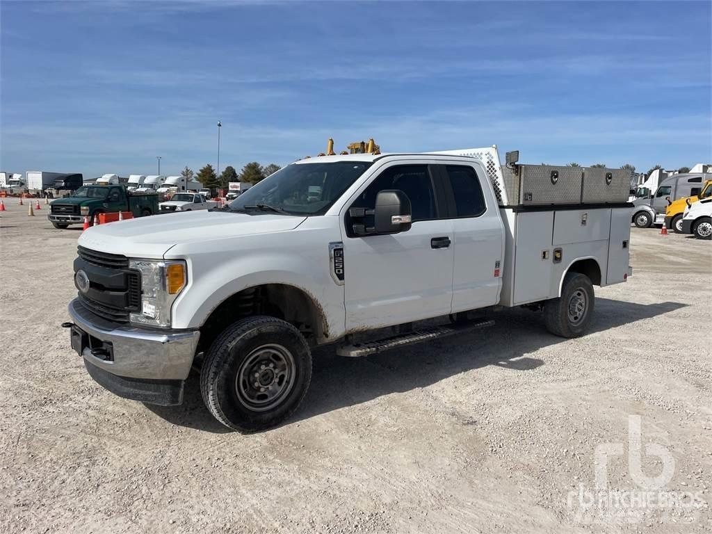 Ford F-250 Visuotinės / bendrosios paskirties automobiliai