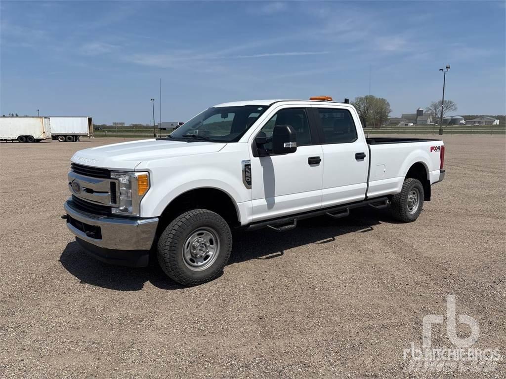 Ford F-250 Pikapai / Bortiniai sunkvežimiai