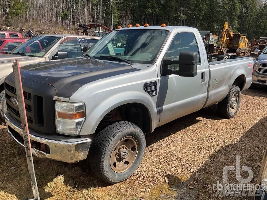 Ford F-250 Pikapai / Bortiniai sunkvežimiai