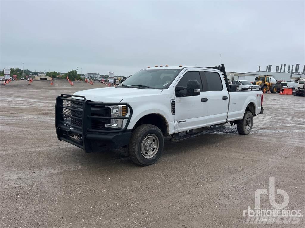 Ford F-350 Pikapai / Bortiniai sunkvežimiai
