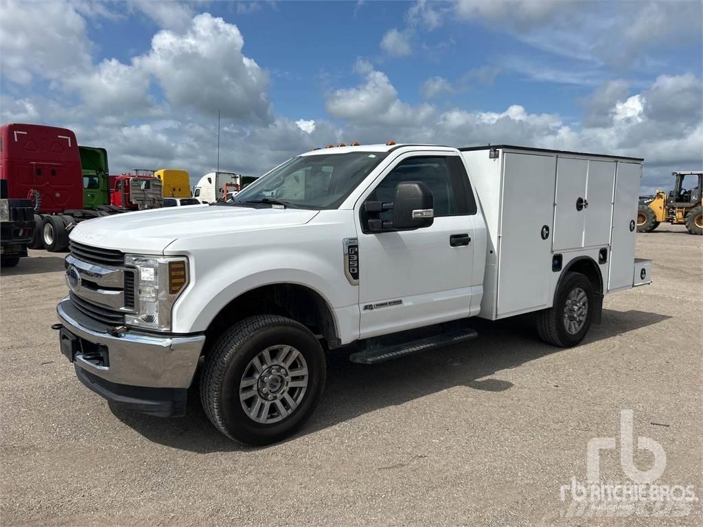 Ford F-350 Visuotinės / bendrosios paskirties automobiliai