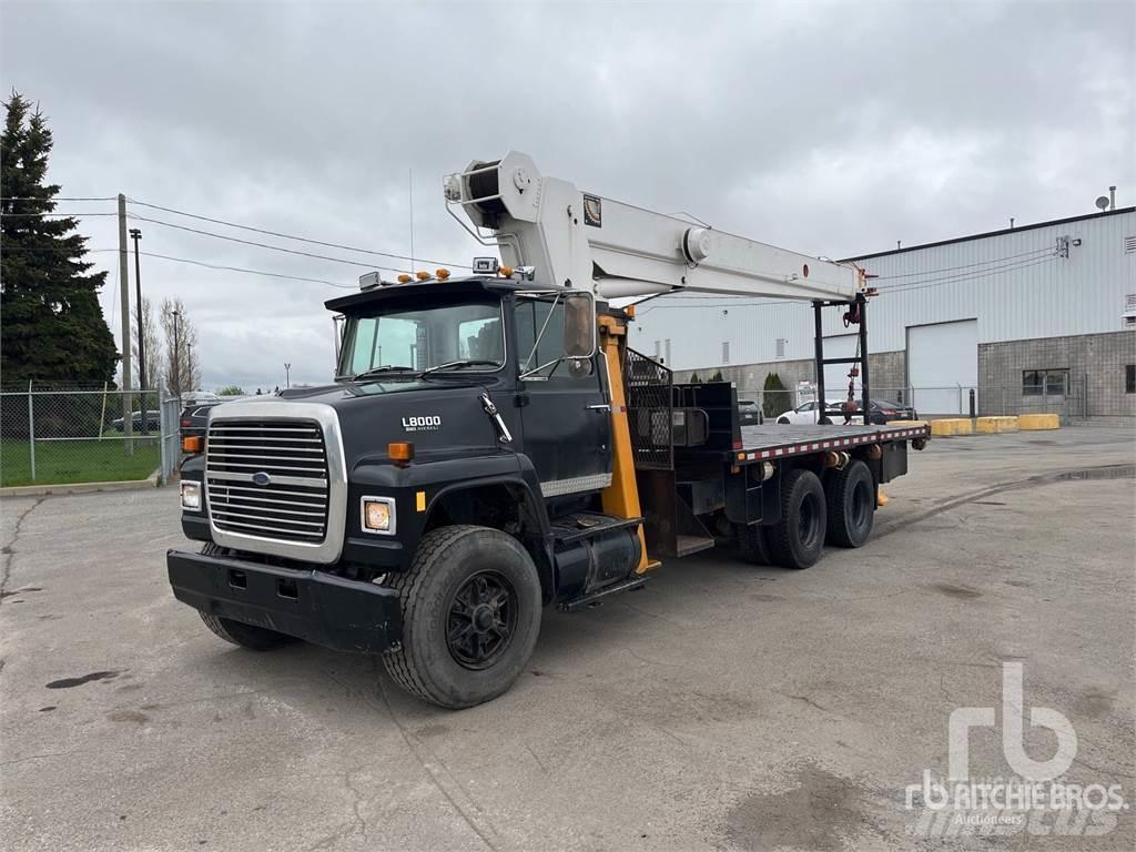 Ford L8000 Automobiliniai kranai