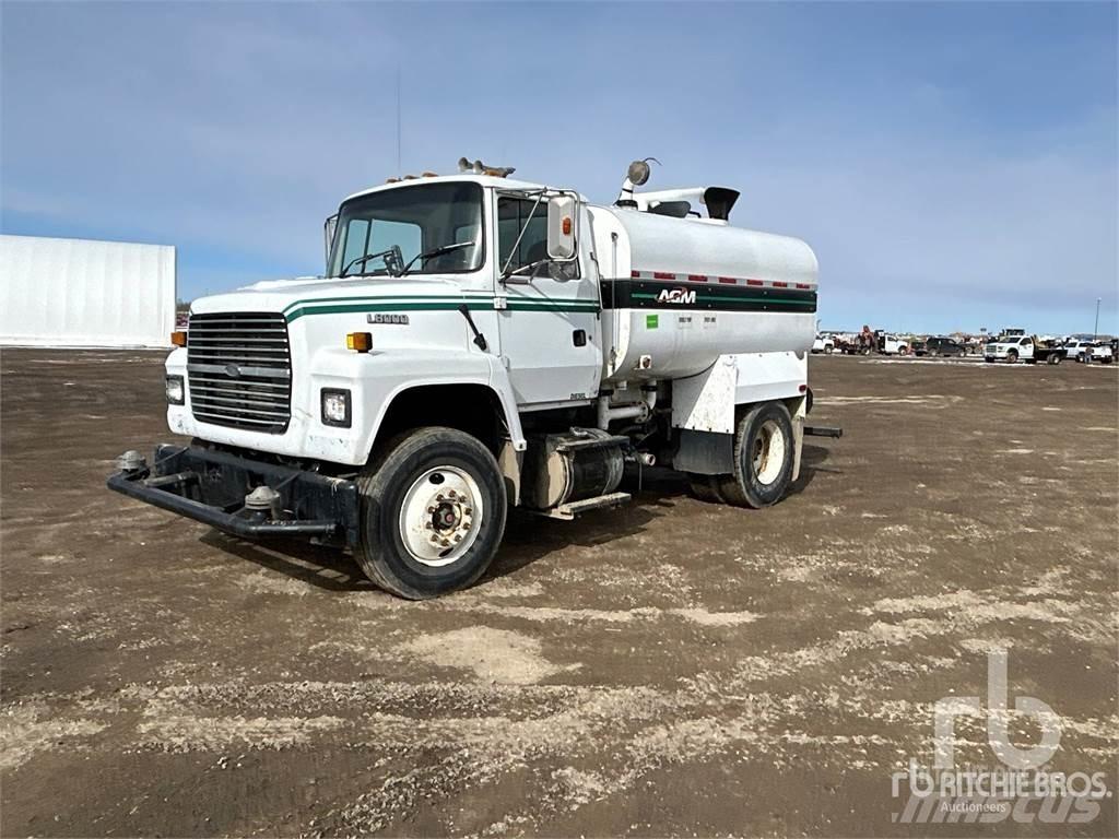 Ford LN8000 Vandens sunkvežimiai