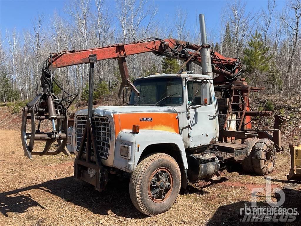 Ford LTS9000 Miškovežių vilkikai