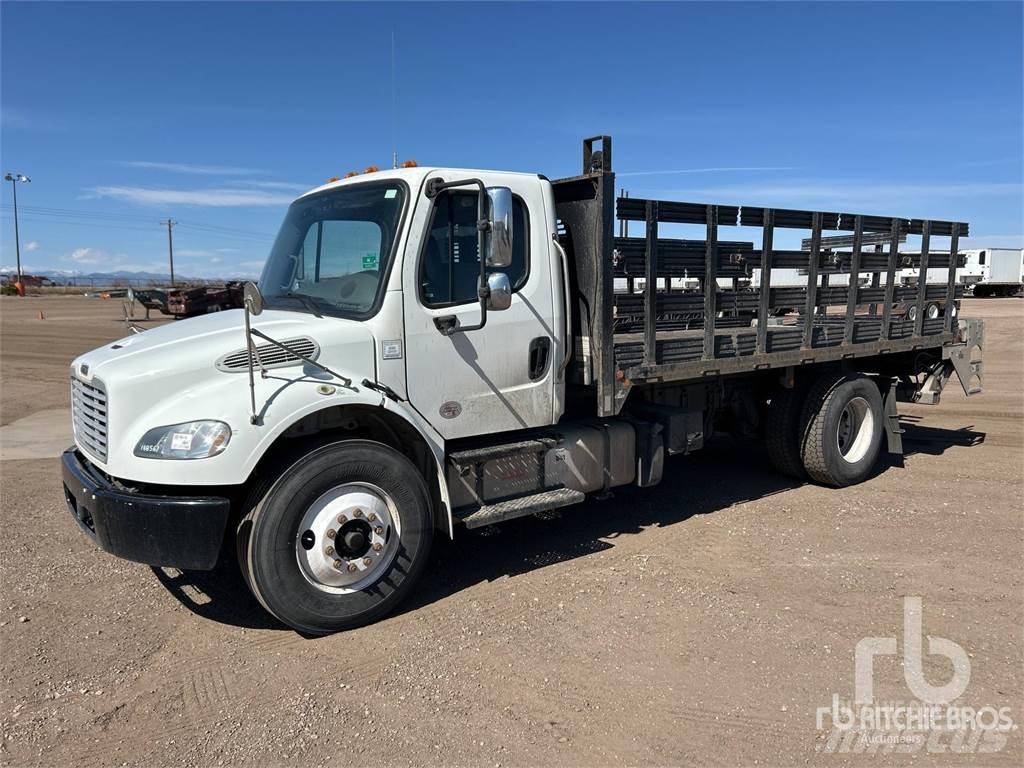 Freightliner M2 Platformos/ Pakrovimas iš šono