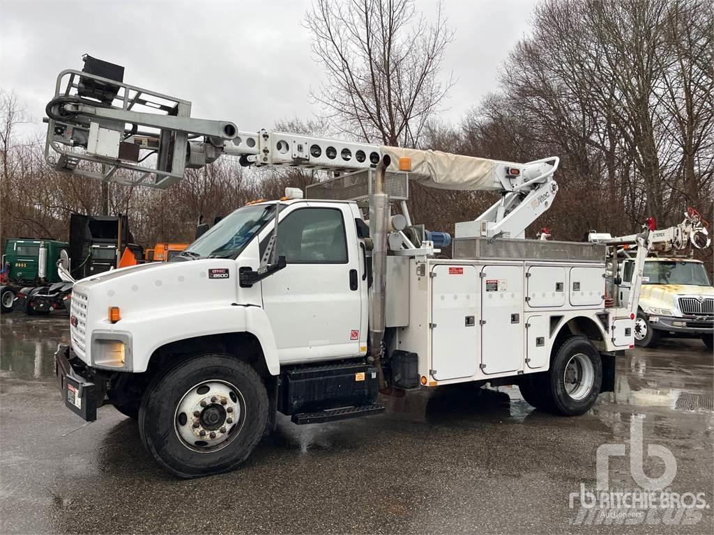 GMC C8500 Ant priekabų montuojamos kėlimo platformos