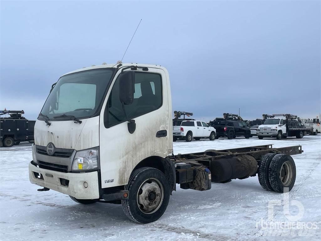 Hino 195 Važiuoklė su kabina