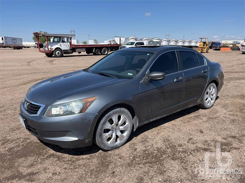 Honda ACCORD Lengvieji automobiliai